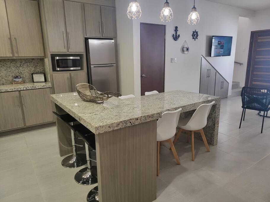 Coral De Cortes - New Beach House San Carlos Nuevo Guaymas Экстерьер фото